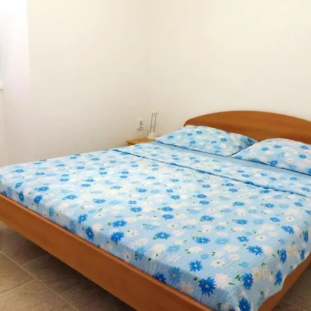 Oasis Apartamento Veli Rat